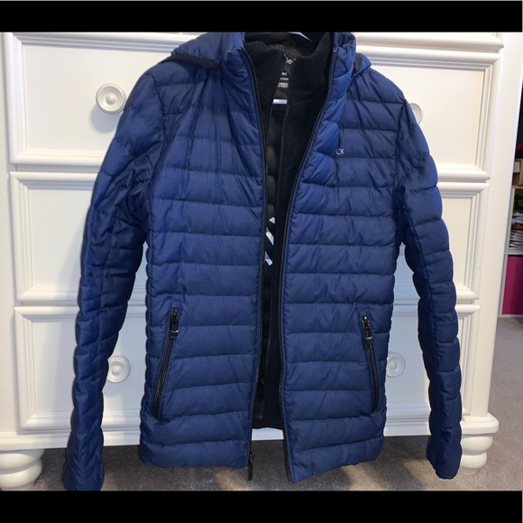 Calvin Klein navy puffer coat - Picture 2 of 15